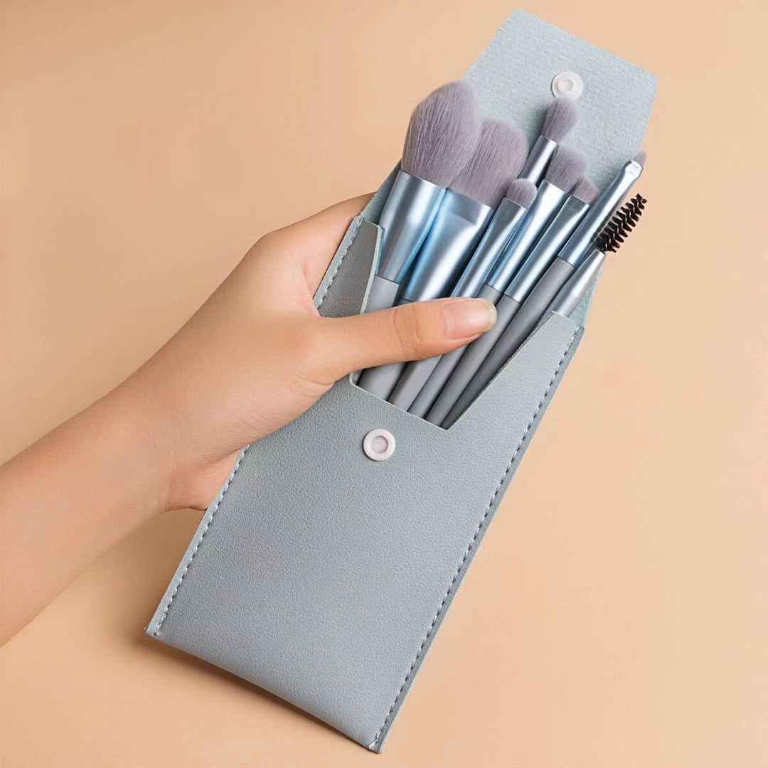 Travel Portable 8 Mini Makeup Brush Beauty Set