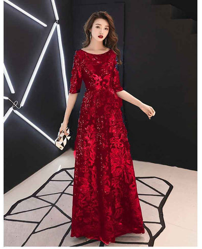 Mid-sleeve Dress For The Grand Annual Meeting Of The Hostess