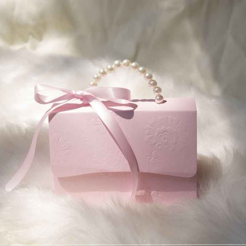 European Style Wedding Banquet Candy Box Wedding Banquet Supplies Bridesmaid Hand Gift Portable Small Paper Box Candy Box Gift Box