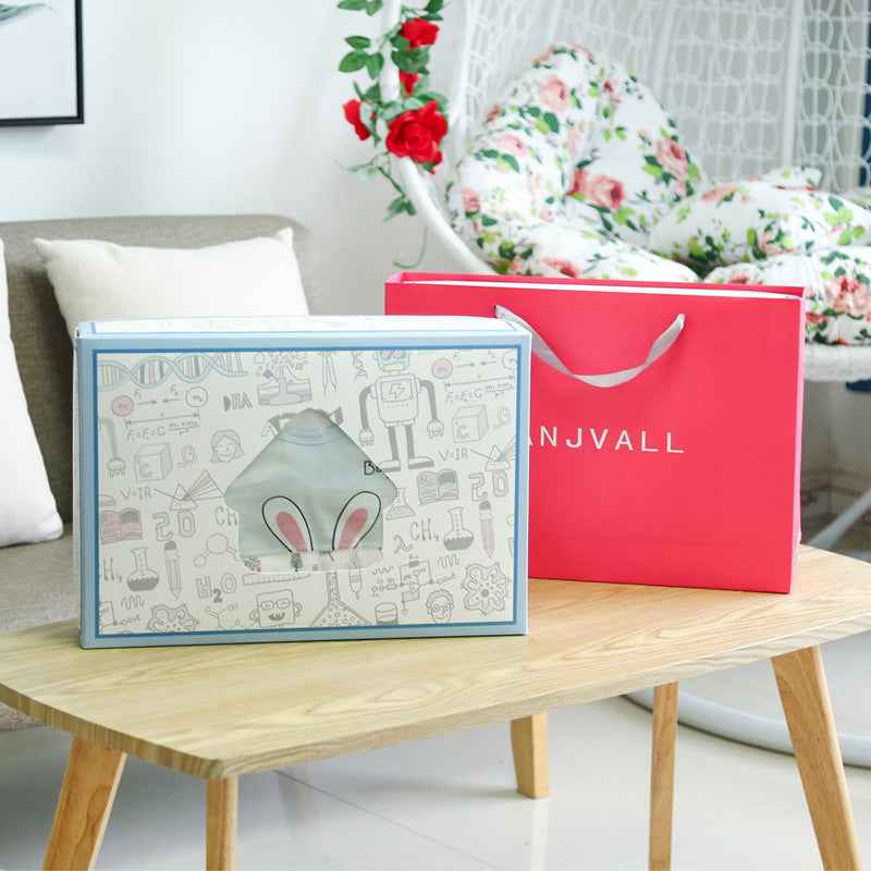 Newborn gift box set