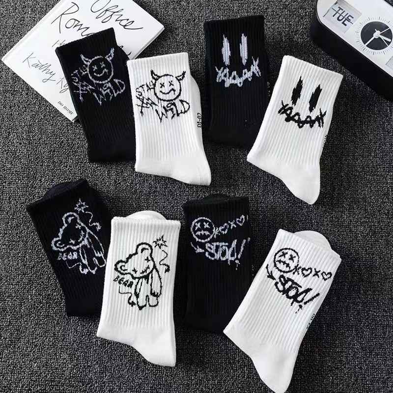 Men's Mid-calf Spring And Summer Trends Sports Black And White Socks