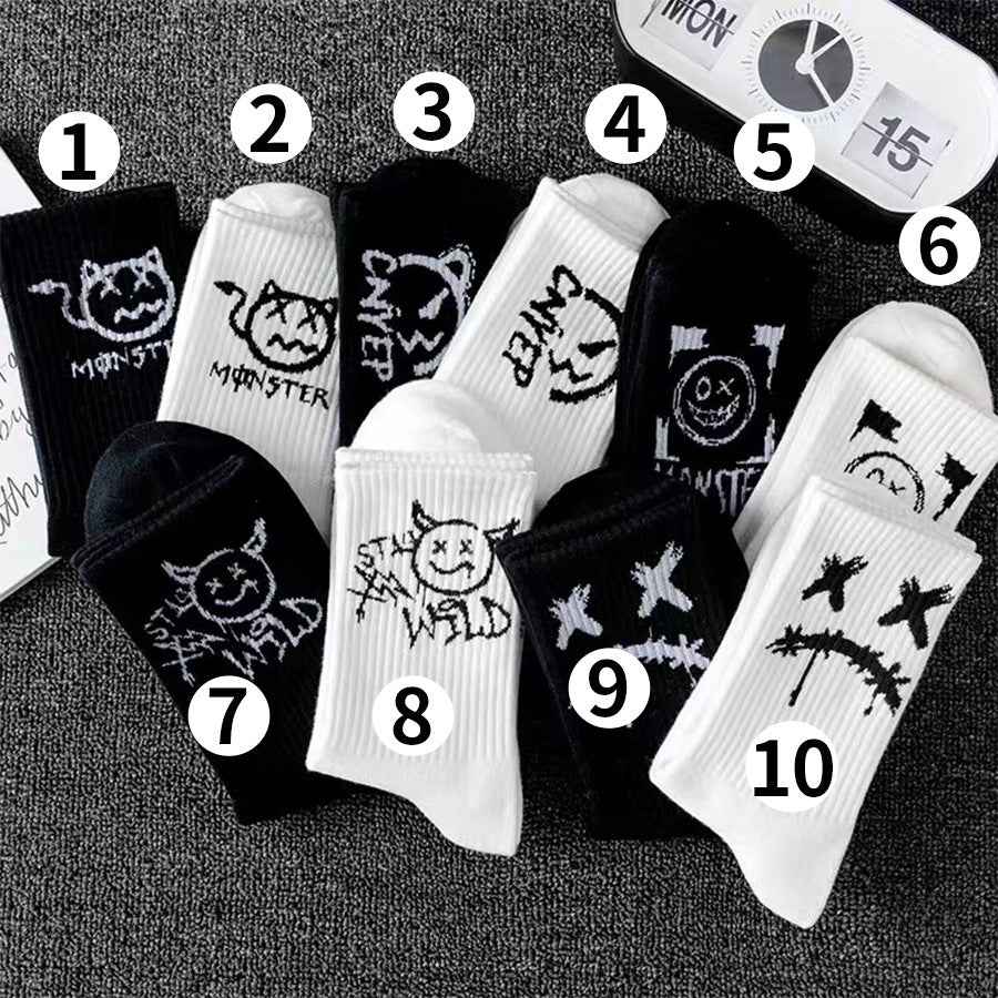 Men's Mid-calf Spring And Summer Trends Sports Black And White Socks